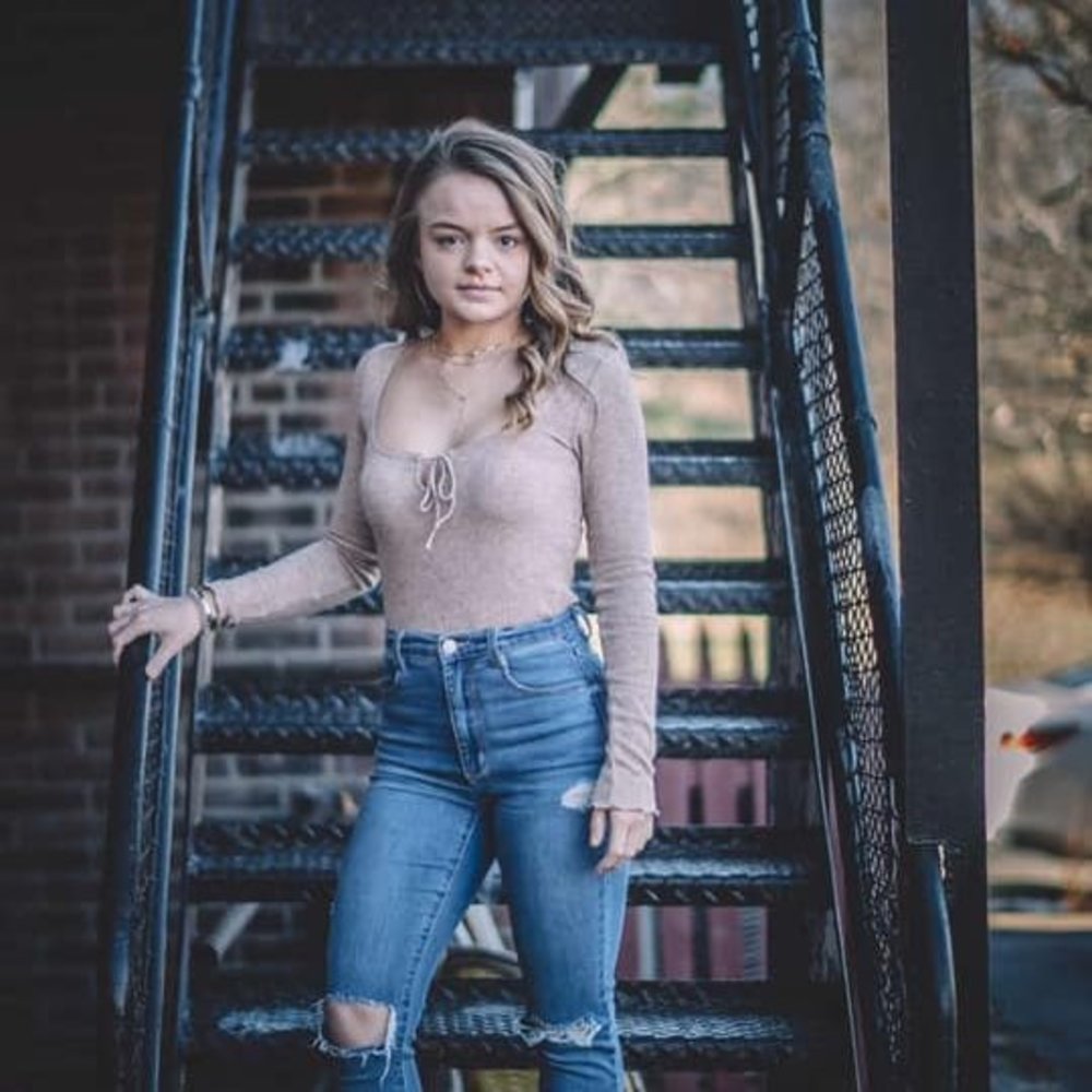 Meet your Posher, Abbie